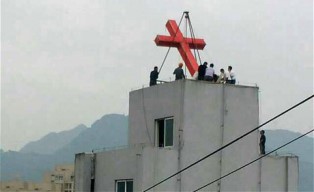 Cross being taken down from Chinese church smaller