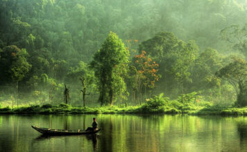 Muslims block Christians from celebrating Christmas