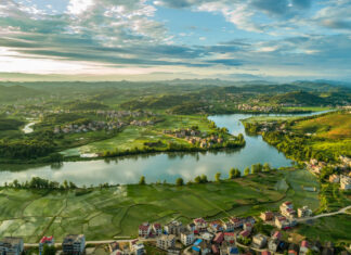 Authorities investigate church summercamp